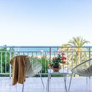  Apartment First Line Sea View